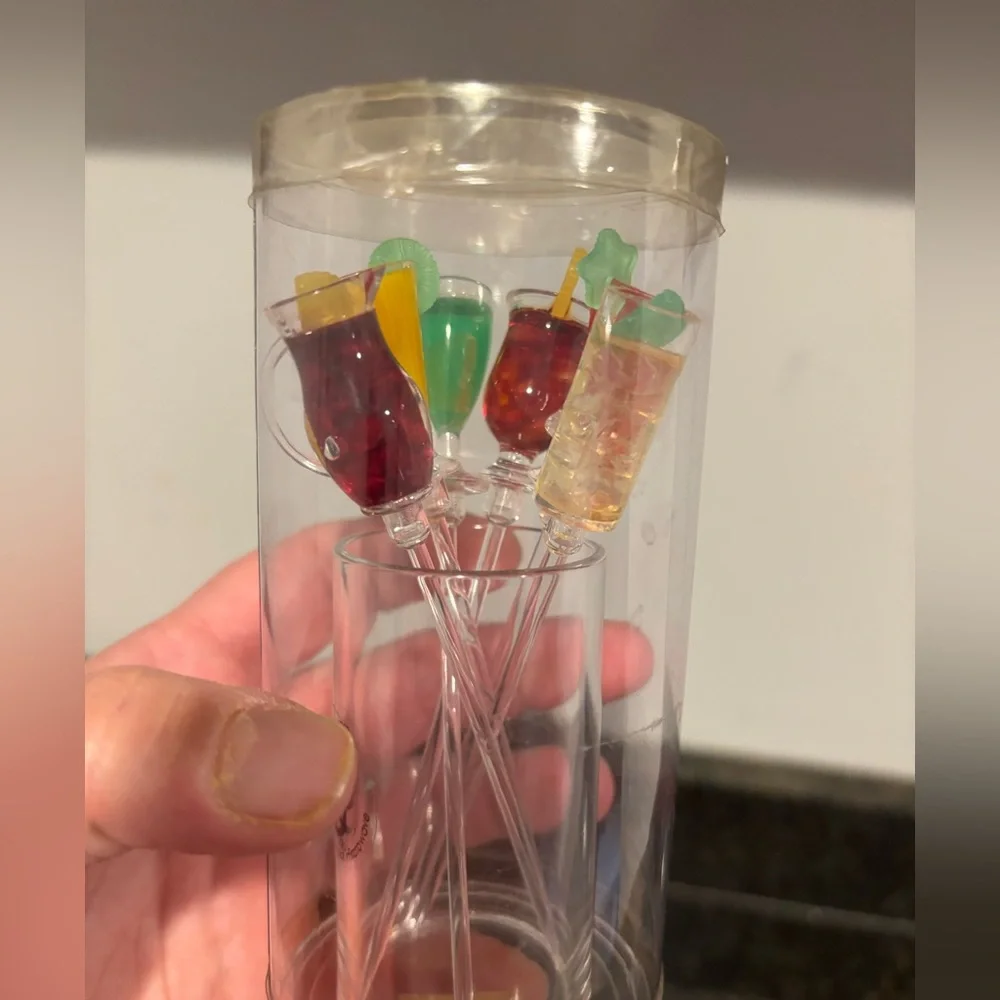 Set of 6 unused acrylic cocktail stirrers